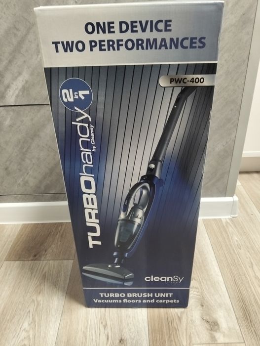 Продам вертикальный пылесос