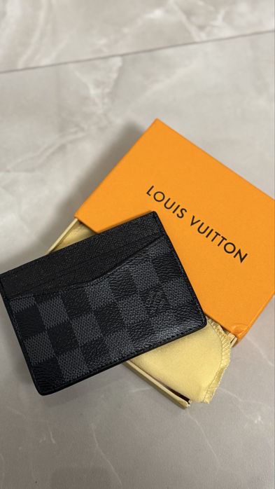 Портфейл, картхолдър в няколко цвята Louis Vuitton