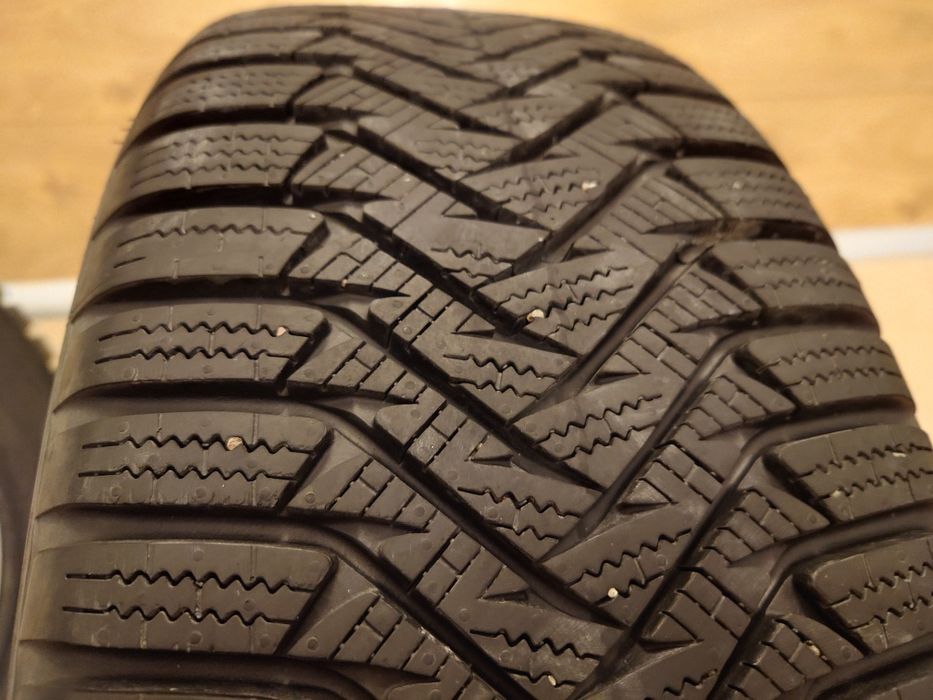 зимни гуми 205 55 16 LAUFENN (Hankook ) , 4 бр.