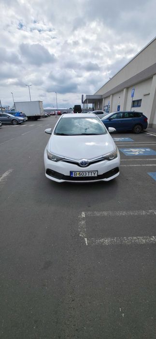 TOYOTA Auris