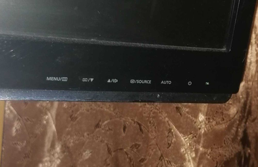 Монитор Samsung HDMI