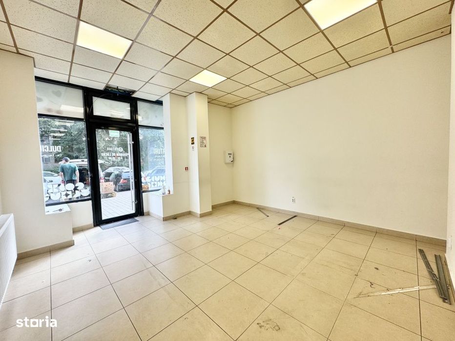 Inchiriere Spatiu Comercial cu vad- 76 mp- 2 accese- Mircea cel Batran
