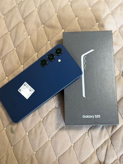 Самсунг GALAXY S 25