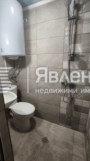 Дава се под наем Едностаен апартамент в Варна, Колхозен пазар - 23 кв.м за 282 € - Снимка #2