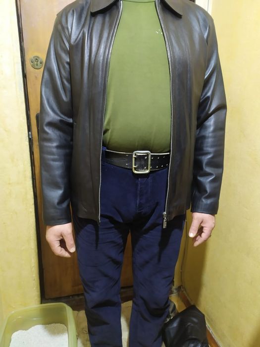 Продам новую кожаную куртку