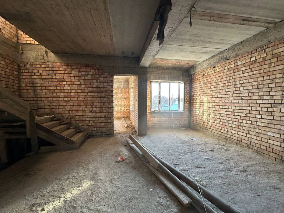 1.7 сотки , Дархан -3, 277 м2 Коттедж