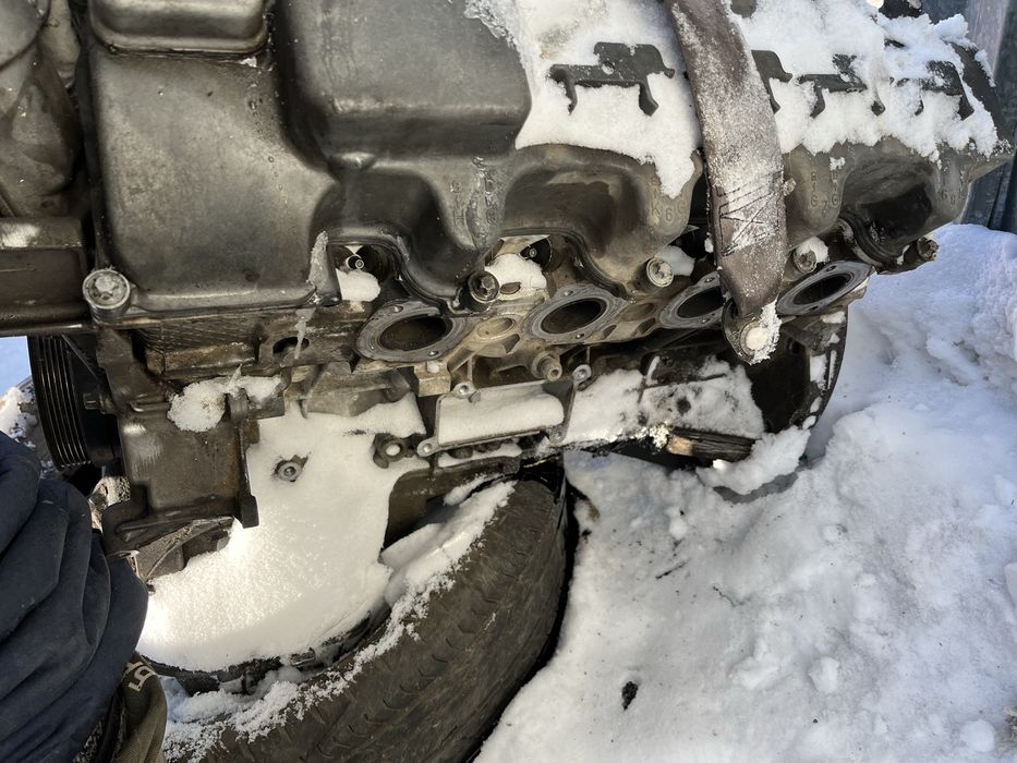 Двигатель мерседес обьем 5 или 5,5 по запчастьям