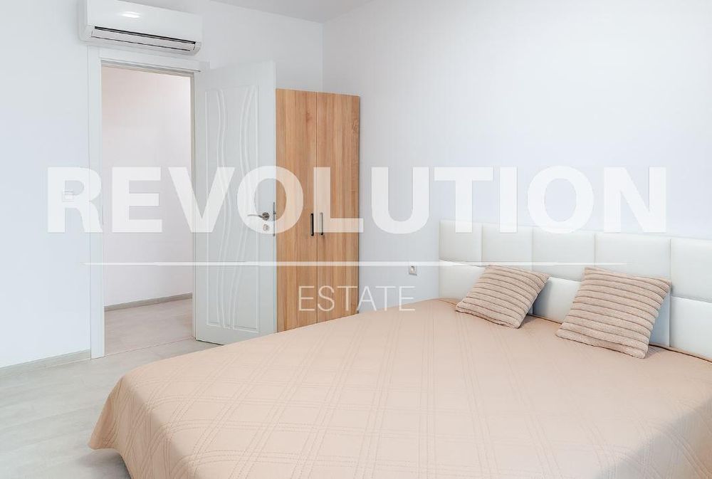 Дава се под наем Тристаен апартамент в Варна, Възраждане 2 - 85 кв.м за 750 € - Снимка #4