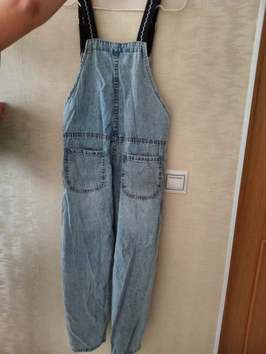 Продаётся одежда,размеры всё есть