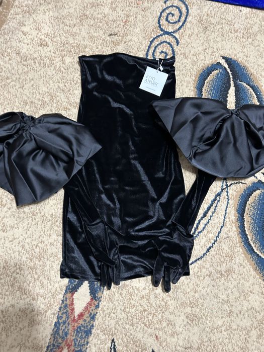 Платье черное