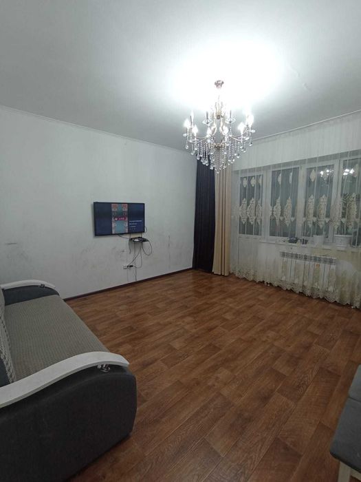 Продам 2 комн. квартиру в Уральске