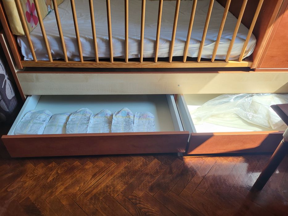 Patut pentru copii, care se transformă, cu saltea inclusă