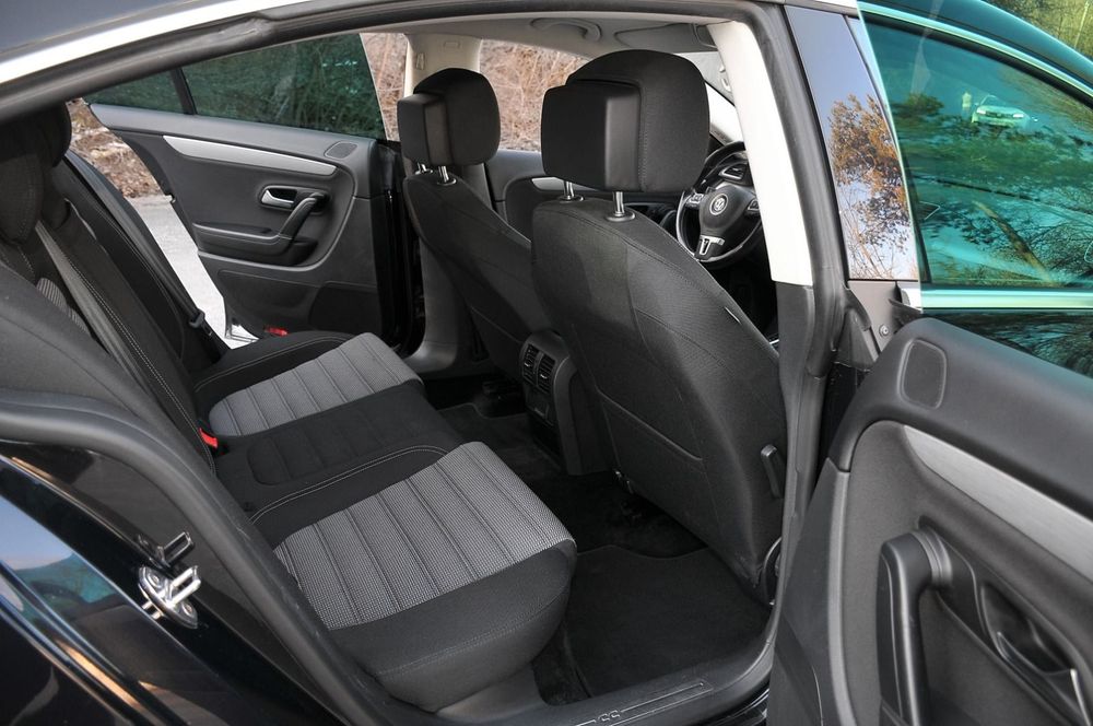 VW Passat CC 2.0 TDI 140 CP.