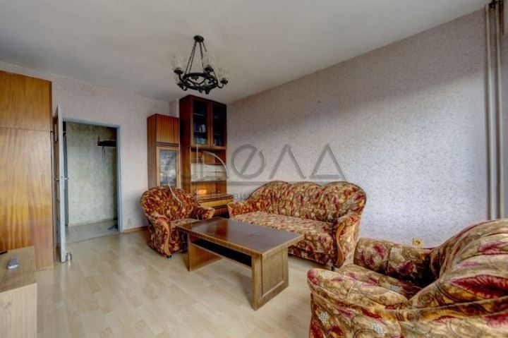 Продава се Тристаен апартамент в София, Света Троица - 84 кв.м за 2012 €/кв.м - Снимка #1
