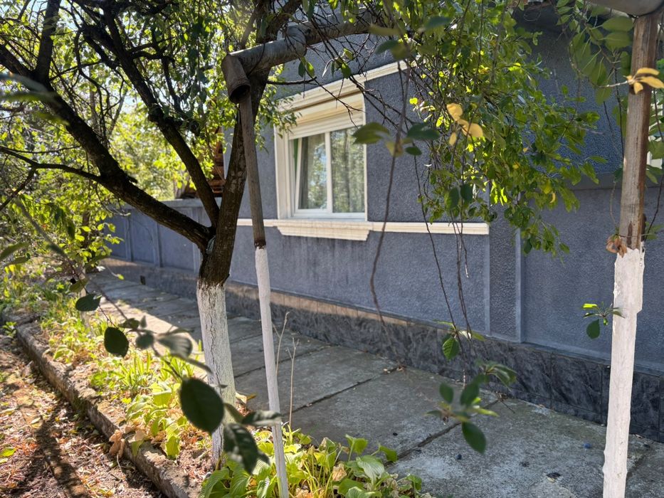 Casa de vânzare, teren 14 arii