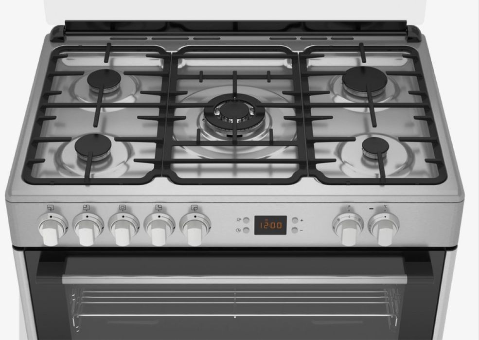 Газовая плита Beko. 5 камфорная. Имеет цвет нержавеющей стали.