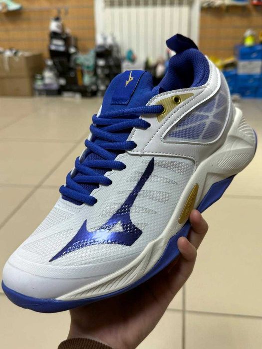 Mizuno волейбольные кроссовки новыее