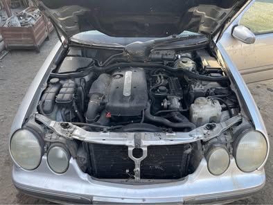Mercedes-Benz E 200 2.2  автомат  НА ЧАСТИ !!!