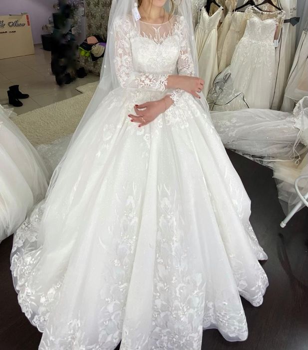 Платье свадебное новое