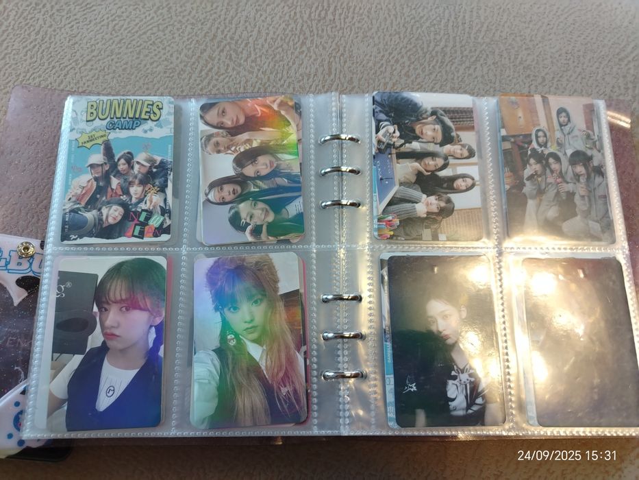 Продам биндер с карточками