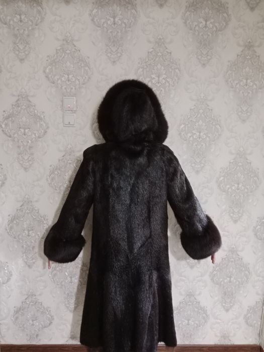 Продам шуба нутрия отделка писец