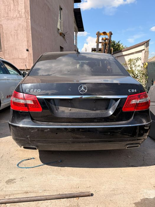 Dezmembrari/dezmembrez  Mercedes E220 2,2dci 2014