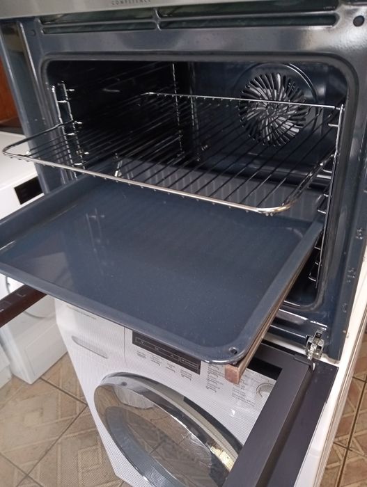 Иноксова печка за вграждане АЕГ Aeg   с две години гаранция!