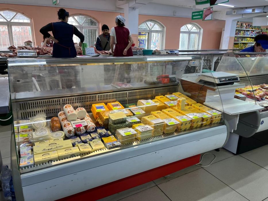 Витриный холодильник