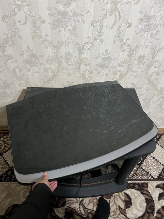 Podstavka seyf ofesnoy Ideal xolatda