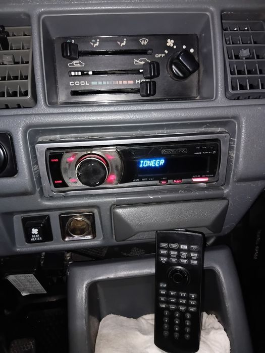 Pioneer deh-5050 UB usb aux disk
