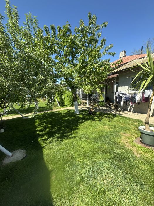 Vand casa + 2100 mp teren Frumusani