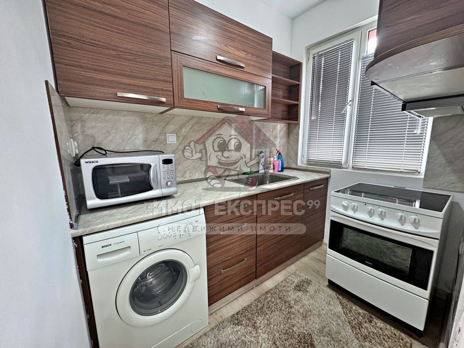 Дава се под наем Тристаен апартамент в Асеновград - 90 кв.м за 331.5 € - Снимка #4