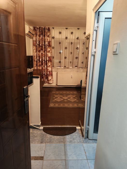 Garsonieră de închiriat