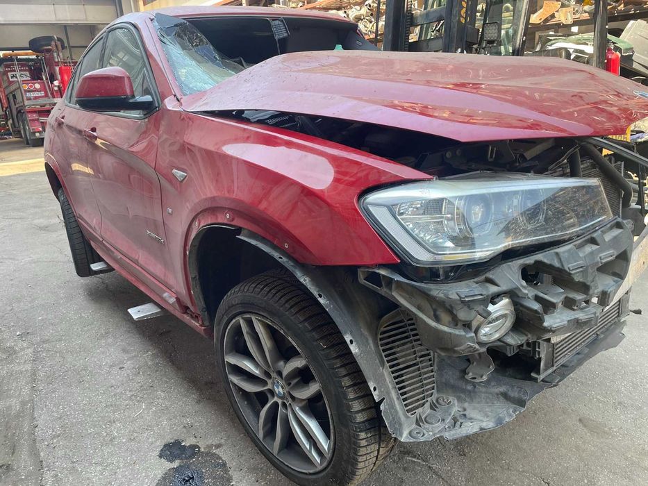BMW X4 2.0D XDrive на части