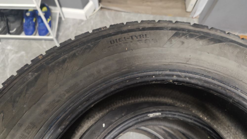 Обменяю шины зима DUNLOP