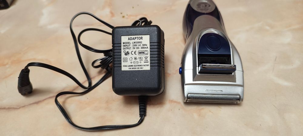 Aparat de barbierit cu acumulator