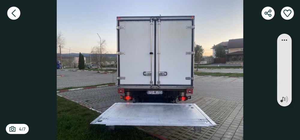 Vând camion frigorific