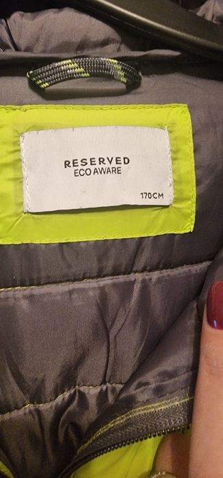 Яке Adidas и Reserved
