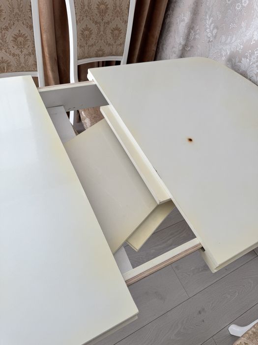 стол со стульями