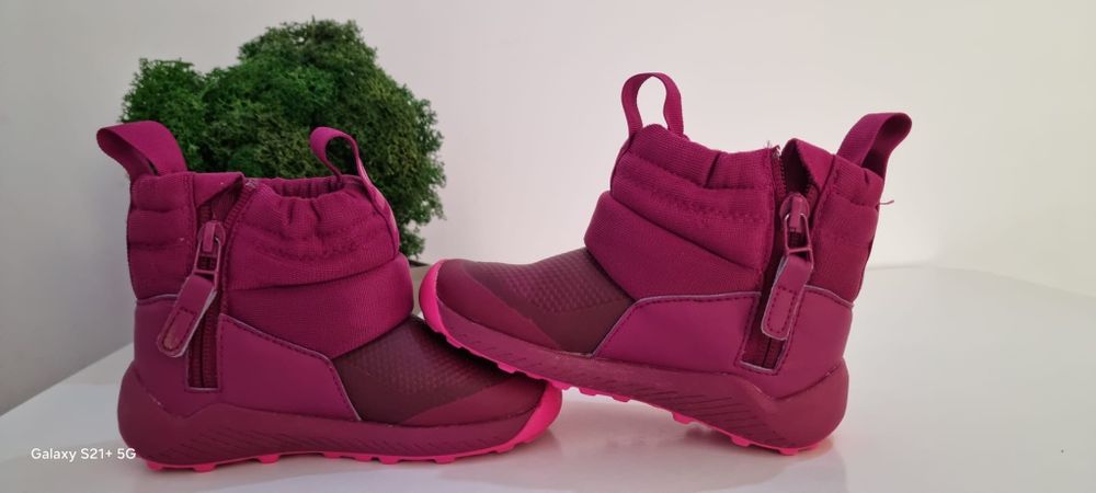 Ghete copii Adidas cold.dry  roz, iarnă, impermeabile comozi, marimea 26