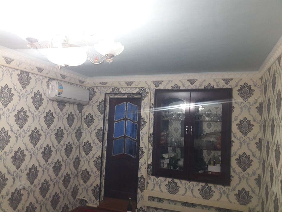 Дом сотилади шовот канали буйида