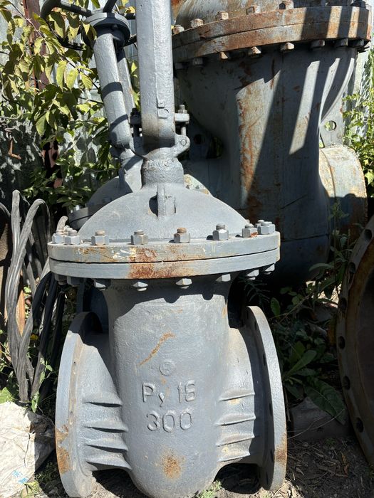 Продаю задвижки