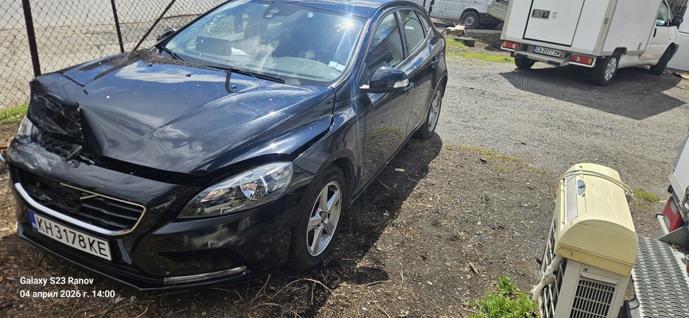 Volvo v40 1.6d2 2015 на части