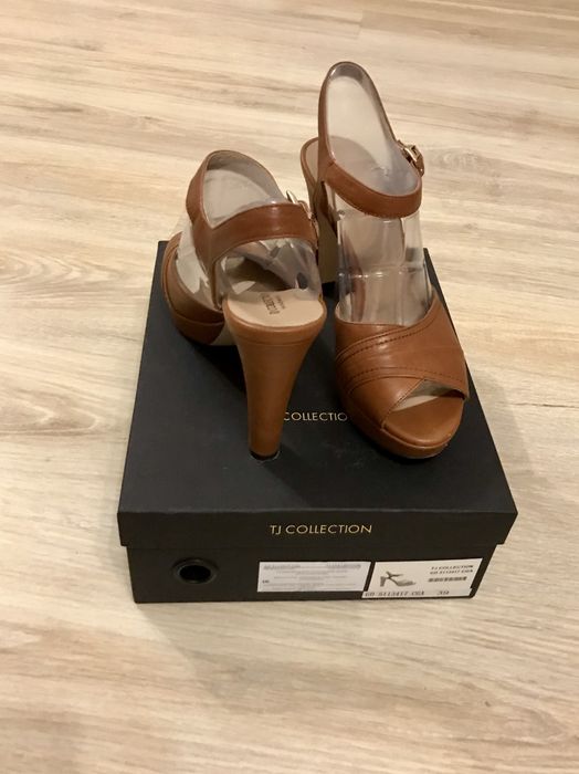 Продам босоножки TJ collection новые