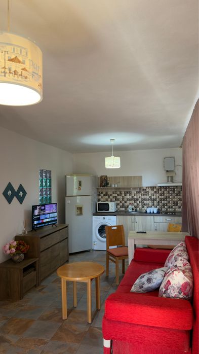Inchiriez Apartament