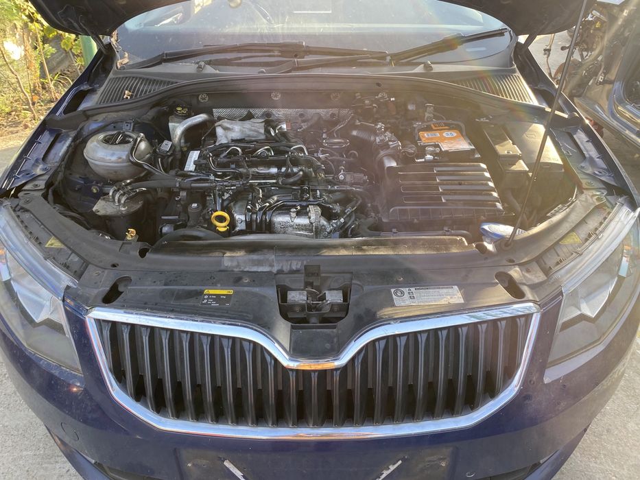 Injectoare, pompă motorină înalte , rampă injectoare Skoda Octavia 3