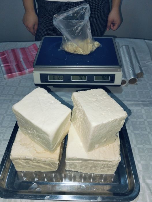 Vând produse din lapte de oaie!