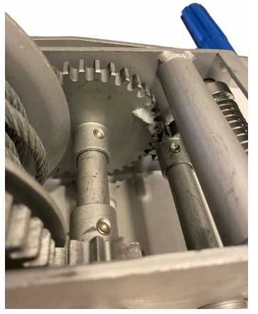 cel mai puternic troliu manual  HUSAR WINCH de 4500 lbs(trage 2000 kg)