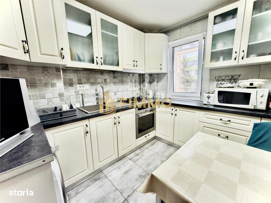 Apartament 4 camere | 77 mp | Marasesti | ID : 1692