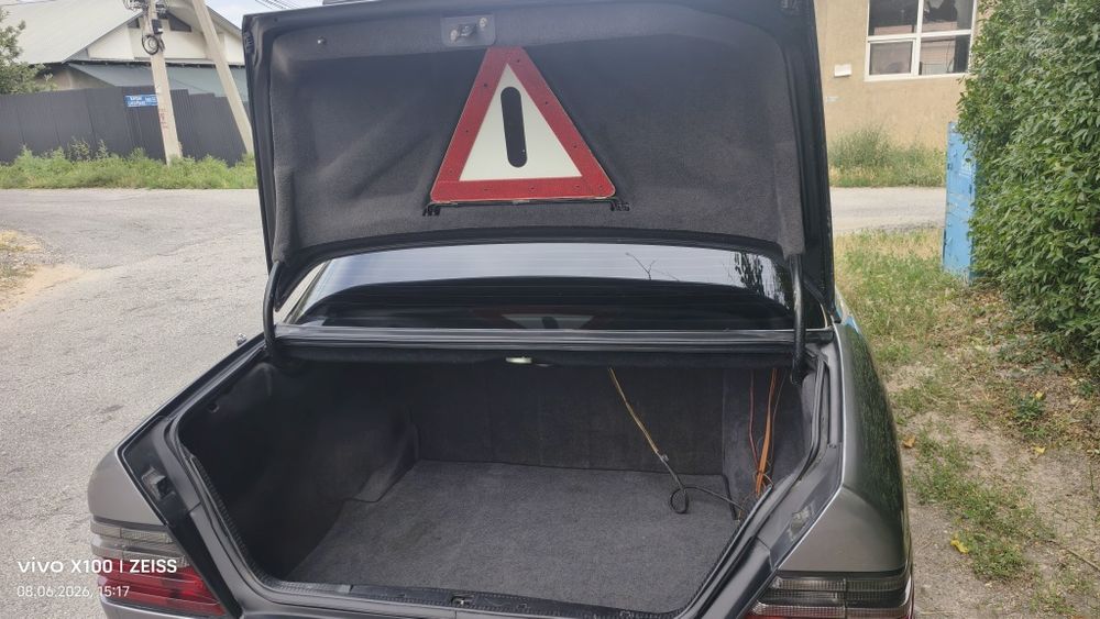 Мерседес w124E 3.2